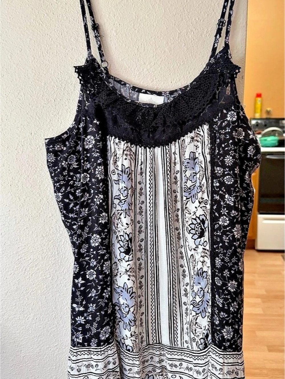 Knox Rose Boho Mixed Print Tank Top Black & White Large